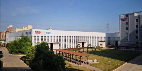 武漢新光新品亮相城市管線展 廂式清洗車與極光系列清洗吸污車引領行業革新