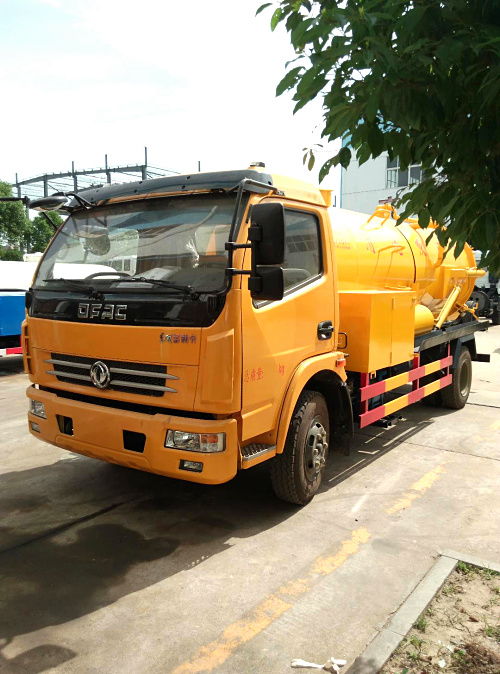 陜汽吸污車 專業生產廠家與環衛裝備的卓越之選